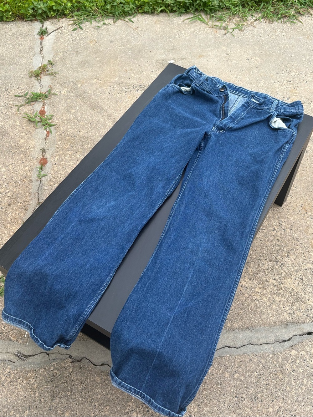 Classic Men's Blue Jeans - Straight Fit
